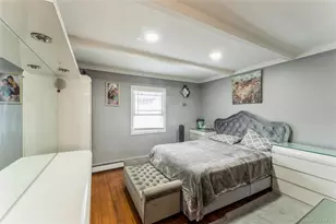 13 Floral Ln, Westbury, NY 11590 - Photo 10