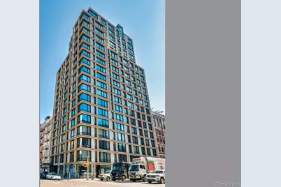 200 E 21st Street #8A, New York, NY 10010 - Photo 32