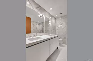 200 E 21st St, New York, NY 10010 - Photo 24