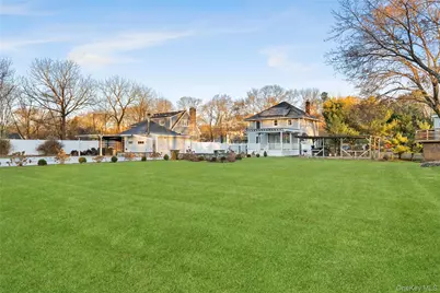 32 Greenport Avenue, Medford, NY 11763 - Photo 32