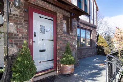 233 Kneeland Avenue, Yonkers, NY 10705 - Photo 12