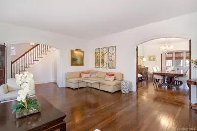 233 Kneeland Avenue, Yonkers, NY 10705 - Photo 16