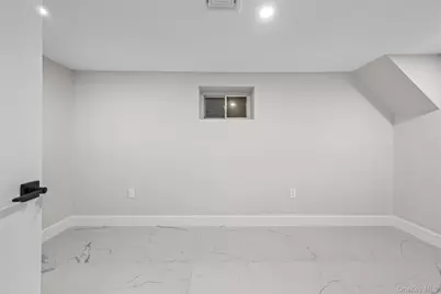 16843 118th Road, Jamaica, NY 11434 - Photo 30