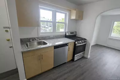 540 E State Street, Long Beach, NY 11561 - Photo 6
