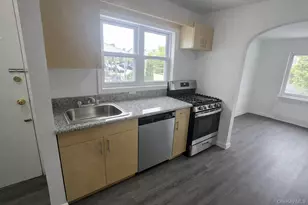 540 E State St, Long Beach, NY 11561 - Photo 6