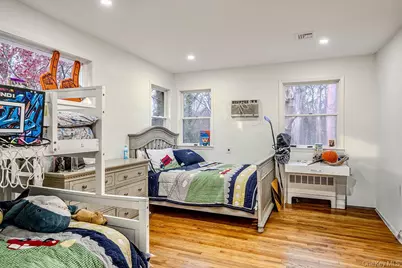 9 Park Place, Great Neck, NY 11024 - Photo 24