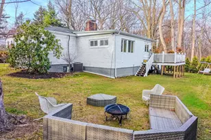 9 Park Pl, Great Neck, NY 11024 - Photo 32