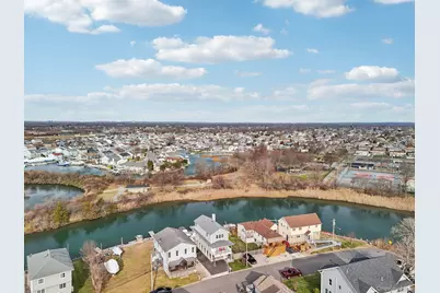 3717 Somerset Drive, Seaford, NY 11783 - Photo 34