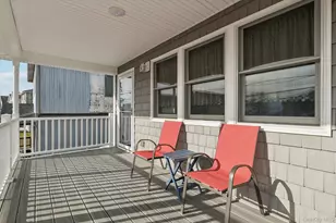 3717 Somerset Dr, Seaford, NY 11783 - Photo 6