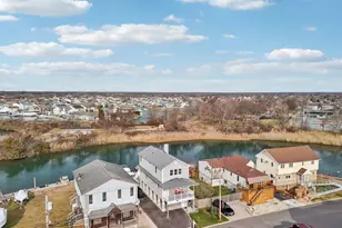 3717 Somerset Dr, Seaford, NY 11783 - Photo 28