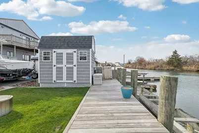 3717 Somerset Drive, Seaford, NY 11783 - Photo 32