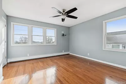 3717 Somerset Drive, Seaford, NY 11783 - Photo 16