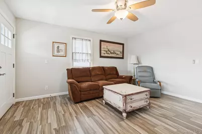 3717 Somerset Drive, Seaford, NY 11783 - Photo 10