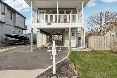 3717 Somerset Drive, Seaford, NY 11783 - Photo 2