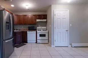 62-21 Almeda Ave, Arverne, NY 11692 - Photo 4