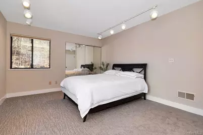 103 Rambling Brook Road, Chappaqua, NY 10514 - Photo 18