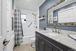 6 Simmons Dr, East Islip, NY 11730 - Photo 20