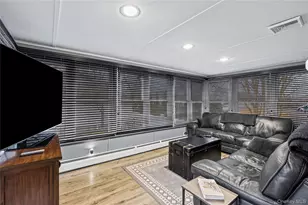 6 Simmons Dr, East Islip, NY 11730 - Photo 10