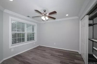 11 Overlook Drive #11, Farmingville, NY 11738 - Photo 8