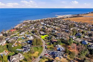 10 Hewitt Dr, Northport, NY 11768 - Photo 2