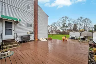 47 Pearsall Pl, Deer Park, NY 11729 - Photo 26