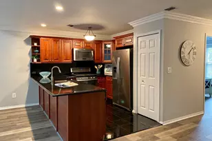 96 Horizon View Dr, Farmingville, NY 11738 - Photo 2