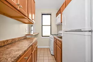 210 Martine Ave, White Plains, NY 10601 - Photo 6