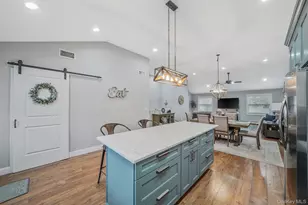 19 Honeysuckle Ln, Kings Park, NY 11754 - Photo 20