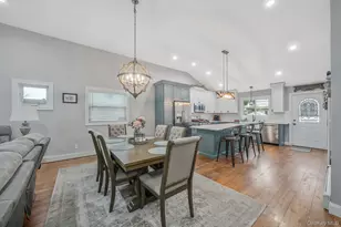 19 Honeysuckle Ln, Kings Park, NY 11754 - Photo 16