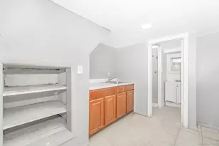 22 Gotham Ave, Elmont, NY 11003 - Photo 8