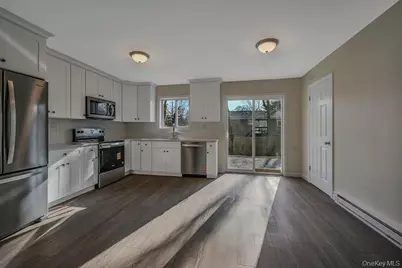 4 Park Lane, Middle Island, NY 11953 - Photo 12