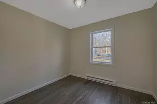 4 Park Ln, Middle Island, NY 11953 - Photo 22