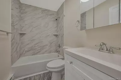 4 Park Lane, Middle Island, NY 11953 - Photo 18