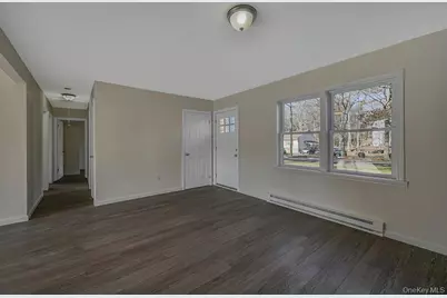 4 Park Lane, Middle Island, NY 11953 - Photo 8