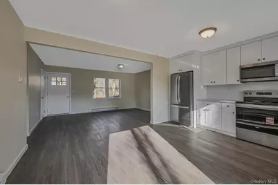 4 Park Lane, Middle Island, NY 11953 - Photo 16