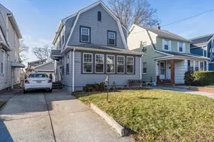 89-60 215th St, Queens Village, NY 11427 - Photo 2