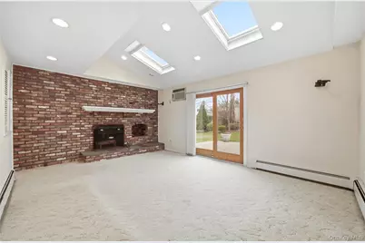 16 Pantzer Street, Smithtown, NY 11787 - Photo 20