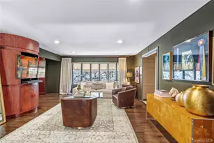 301 Oakley Ct, Mill Neck, NY 11765 - Photo 16