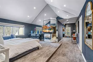 301 Oakley Ct, Mill Neck, NY 11765 - Photo 30