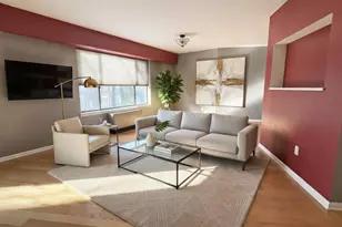 24 Ray Pl, Scarsdale, NY 10583 - Photo 4