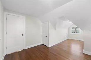 22 Guilette Pl, Amityville, NY 11701 - Photo 22