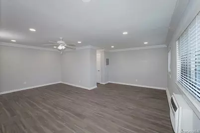 407 East Main Street #407-5B, Bay Shore, NY 11706 - Photo 6