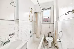 759 E 221st St, Bronx, NY 10467 - Photo 16