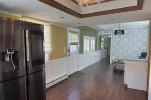 658 Sound Ave, Calverton, NY 11933 - Photo 8