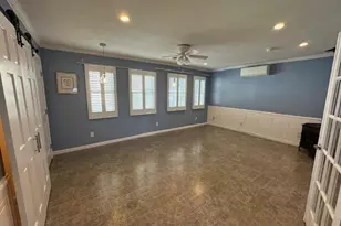 658 Sound Ave, Calverton, NY 11933 - Photo 16