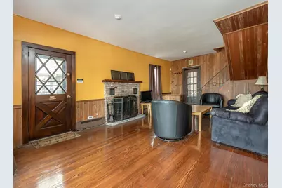 61 The Boulevard, Sea Cliff, NY 11579 - Photo 10