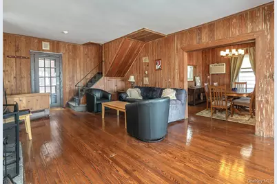 61 The Boulevard, Sea Cliff, NY 11579 - Photo 14