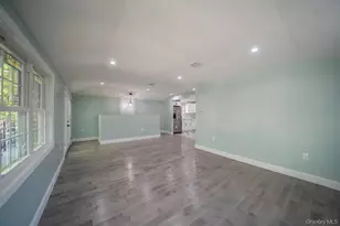 115-42 Inwood St, Jamaica, NY 11436 - Photo 12