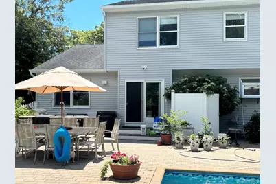 96 W Tiana Road, Hampton Bays, NY 11946 - Photo 4