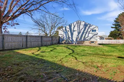 7 Chapel Hill Drive, Brentwood, NY 11717 - Photo 14